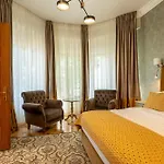 Casa Cranta Hotel 4*