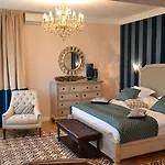 Casa Cranta 4* Brasov