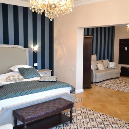 Casa Cranta Hotel 4*