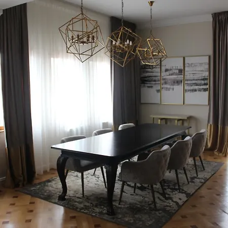 Casa Cranta Hotel 4*