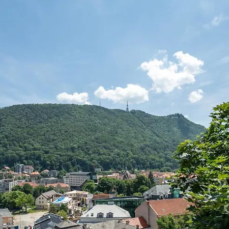 Casa Cranta 4* Brasov