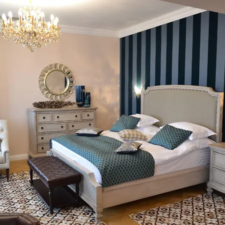 Casa Cranta Hotel 4*