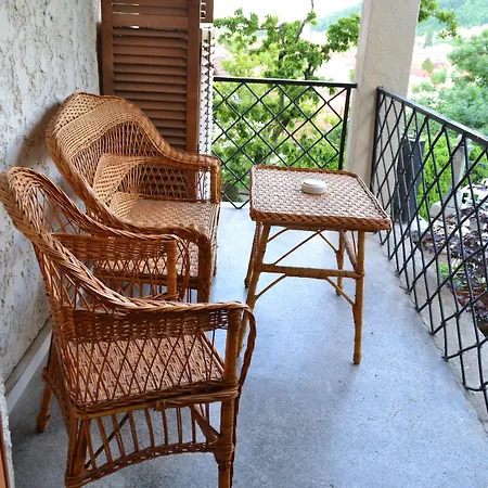 Casa Cranta 4* Brasov