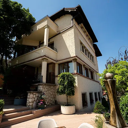 Casa Cranta Hotel 4*