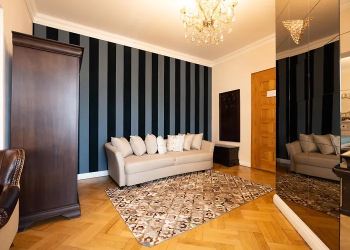 Casa Cranta 4* Braşov