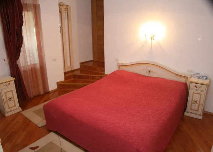 Casa Cranta 4* Braşov
