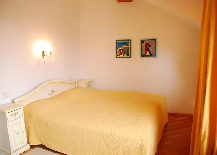 Casa Cranta Hotel 4*